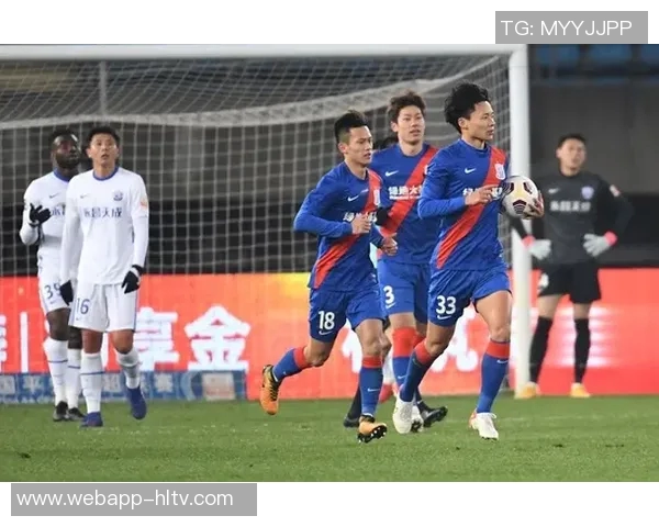 魏超在足球赛场上的崛起与挑战解析追寻梦想的足迹与未来展望